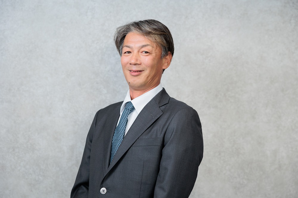 スタッフ紹介